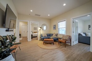 3 bedrooms, desk, iron/ironing board, travel crib