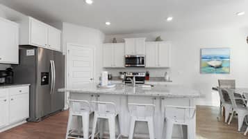 Maison, plusieurs lits (Rest Ashored) | Cuisine privée