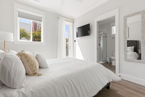 2 bedrooms, desk, free WiFi, bed sheets