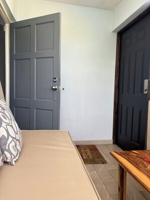 1 bedroom, WiFi, bed sheets - Charming tropical beach retreat Suite 1 (Hellshire)