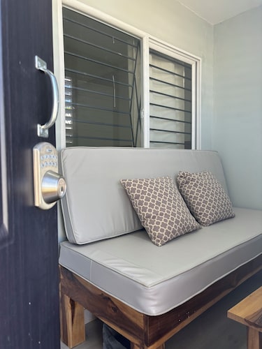 Charming tropical beach retreat Suite 1