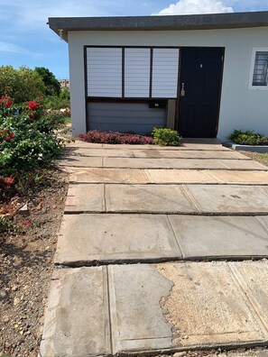 Exterior detail - Charming tropical beach retreat Suite 1 (Hellshire)