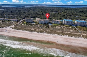 Beach towels -   Oceanfront Luxury Retreat Newly Remodeled Steps to Sand & Surf (Fernandina Beach)