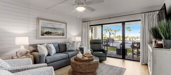   Oceanfront Luxury Retreat/Newly Remodeled/Steps to Sand & Surf