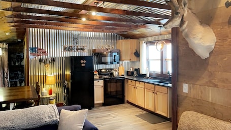 Interior. ‘The Huntsman’ ~ Elk Run Estates #4
