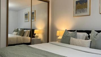 2 bedrooms, WiFi, bed sheets