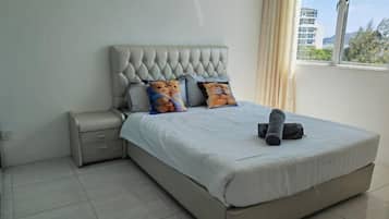 3 bedrooms, iron/ironing board, free WiFi