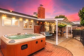 Terrace/patio - Vacation made easy! Your Dream Family Vacation with Kid-Friendly Amenities (Poway)