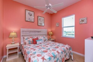 4 bedrooms, desk, iron/ironing board, free WiFi