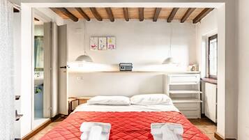 2 chambres, fer et planche Ă repasser, Wi-Fi, draps fournis