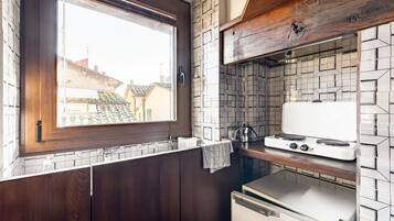 Dusche, Haartrockner, Bidet, HandtĂŒcher