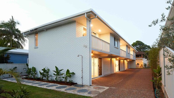 المنشأة من الخارج