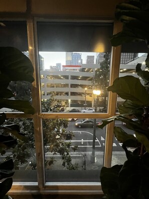 Interior - FULLY FURNISHED 1BR 1 BATH IN A LUXURY DTLA APARTMENT. (Los Angeles)