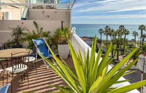 Outdoor dining - Awesome apartment in Moncofa (Moncofa)