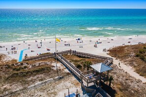 Beach nearby - CUTE! Soak in Gulf Views and (Santa Rosa Beach)