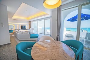 Royal Suite B, Non Smoking, Jetted Tub | Premium bedding, individually furnished, desk, free WiFi - SANTORINI HOTEL&VILLAS MIYAKOJIMA (Miyakojima)