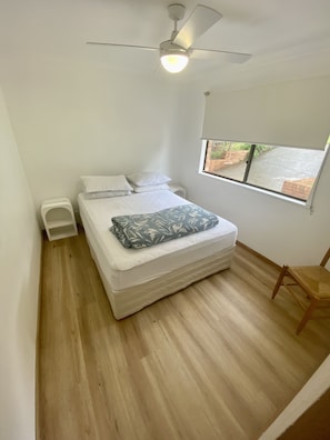 4 bedrooms, iron/ironing board, WiFi