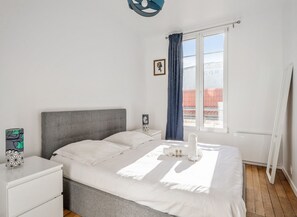 2 bedrooms, WiFi, bed sheets