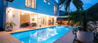 Family-sized entire house with private pool. 10 minutes to a black sand beach! 