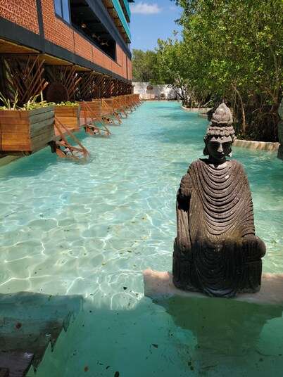 Akuazul Resorts Adults Only