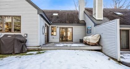 Golf Views, Walk to Club | Lakeland Village 4B