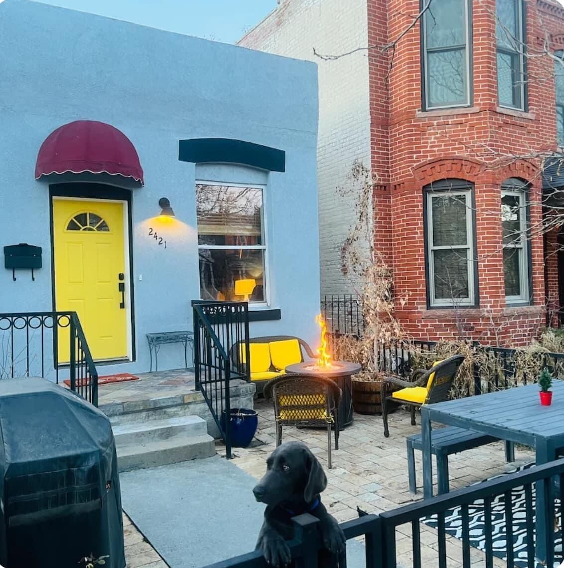 Cheerful 2-bedroom home with parking on premises