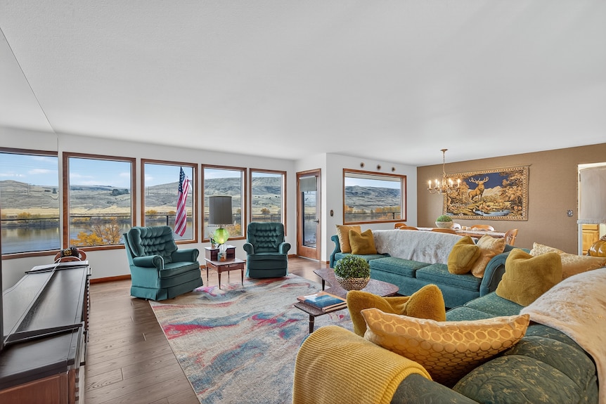 5br Snake River View Retreat, Hot Tub, Sleeps 13, Steps To River Path. - Lewiston