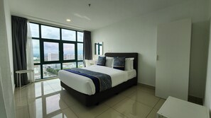 Family Duplex | Desk, blackout curtains, iron/ironing board, free WiFi - The Suites  SGR Melaka (Malacca City)