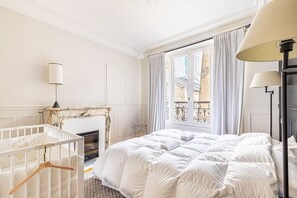 2 Schlafzimmer, Schreibtisch, Bügeleisen/Bügelbrett, Internetzugang