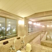 広島駅前ユニバーサルホテル新幹線口右