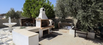 Captivating 2-Bed House