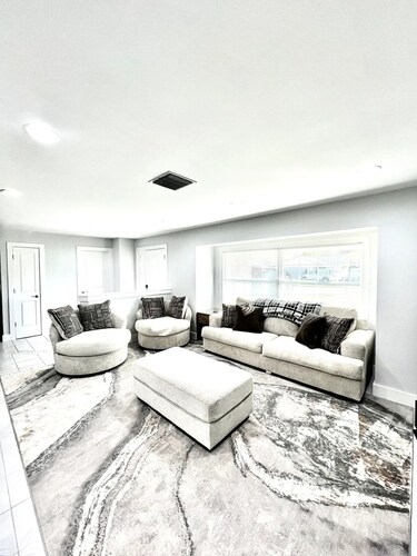 St. Pete - Clearwater Vacation Rental Heated Pool & Hot tub, Beach