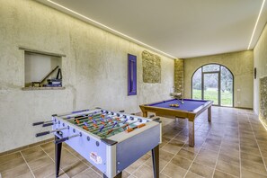 Spielezimmer