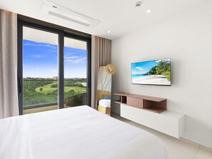 1 bedroom, in-room safe, iron/ironing board, free WiFi