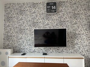 Interior - 10 Minutes des Champs Elysées (Levallois-Perret)