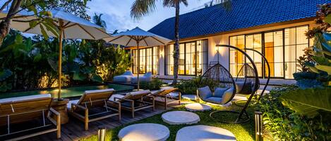 ลานระเบียง/นอกชาน