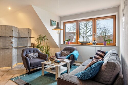 Apartment 'am Weidenring' with Shared Garden and Wi-Fi