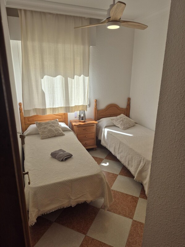 3 bedrooms, WiFi, bed sheets
