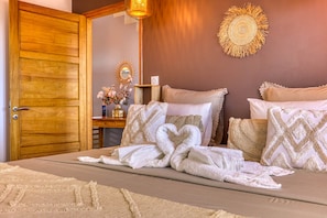 3 dormitorios, tabla de planchar con plancha, Internet y ropa de cama