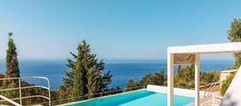 Villa Bougainvillea in Paxi