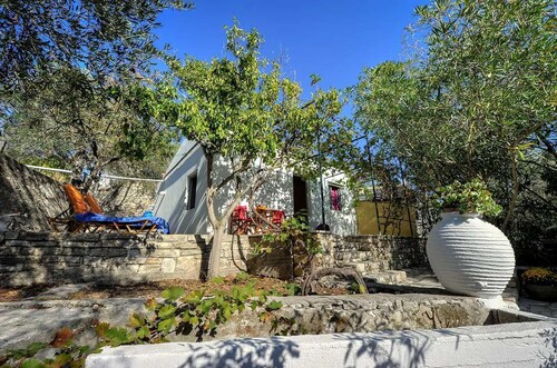 Eleni Cottage in Paxi