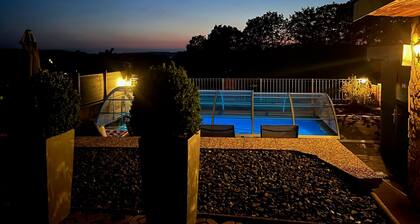 Holiday Home 'Eisfelder Blick' with Private Pool, Private Terrace and Wi-Fi