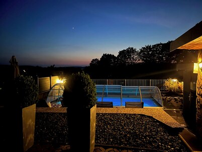 Holiday Home 'Eisfelder Blick' with Private Pool, Private Terrace and Wi-Fi