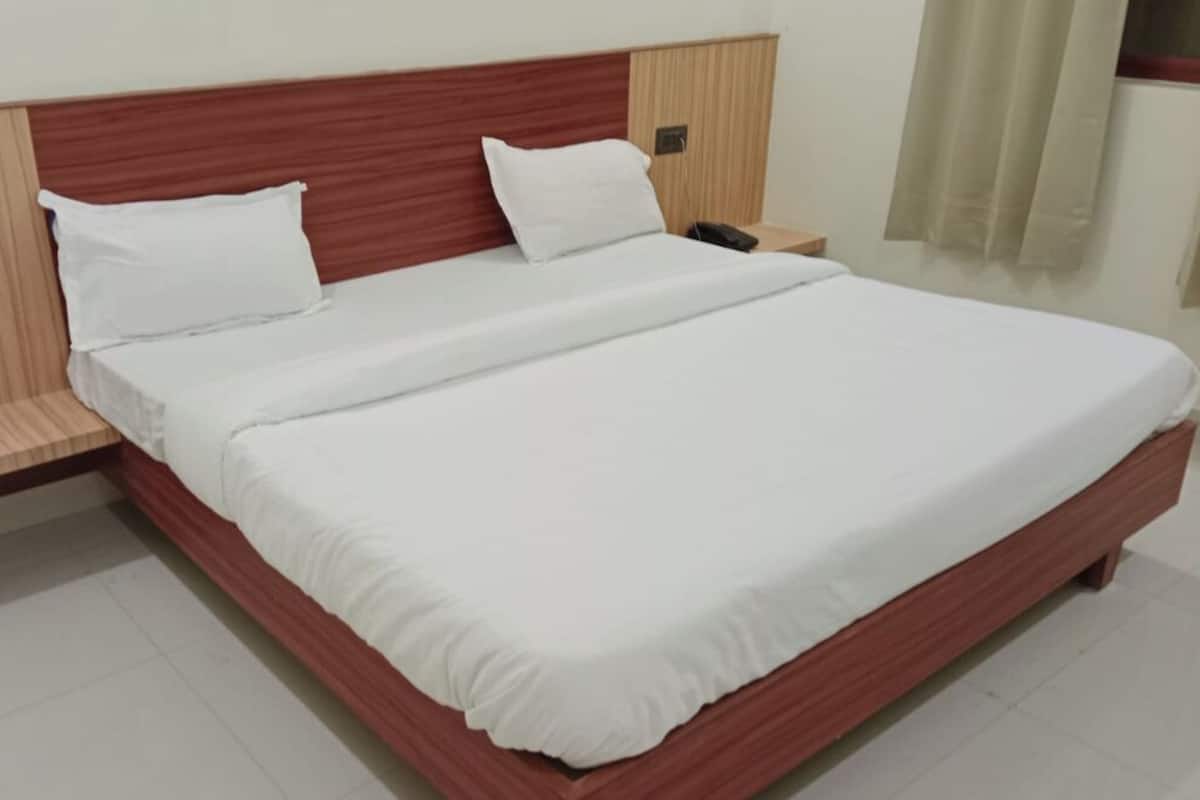 Standard Room | 1 bedroom, desk, free WiFi, bed sheets