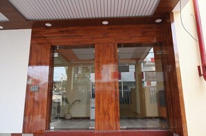 Mặt tiền nơi lưu trú