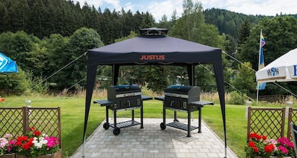 Holiday Home 'Gruppenferienhaus Dressel' with Mountain View, Shared Terrace and Wi-Fi