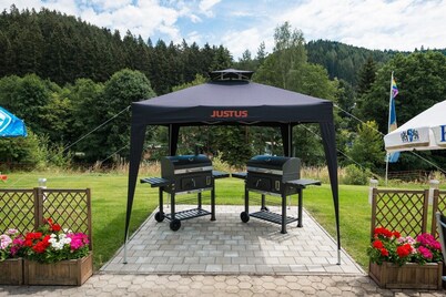 Holiday Home 'Gruppenferienhaus Dressel' with Mountain View, Shared Terrace and Wi-Fi