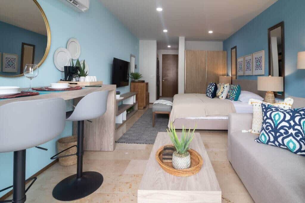 办公桌、熨斗/熨衣板、旅行婴儿床、免费 WiFi