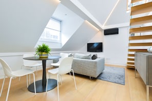 1 Bedroom Deluxe Penthouse | Coin séjour