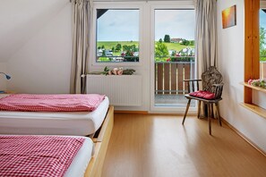 3 quartos, ferros/tábuas de passar roupa, Wi-Fi de cortesia